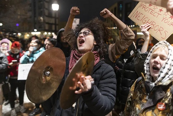ABD'de bini aşkın protesto çağrısı! Eyalet-Federal gerilimi tırmanıyor